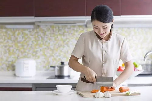 提質(zhì)擴(kuò)容 家政服務(wù)業(yè)發(fā)展,將迎來(lái) 春天